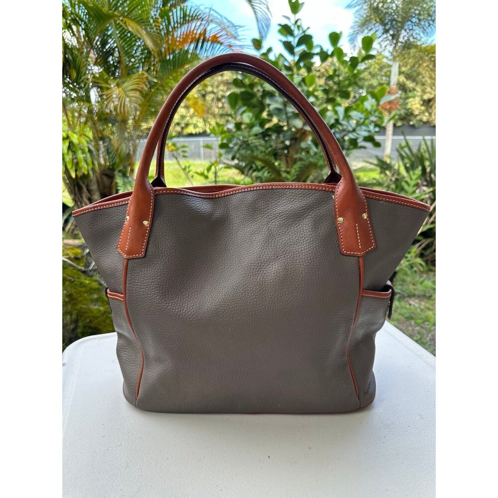 Dooney & Bourke J17827022 Archives 2009 Pebble Leather Large Kristen Tote - Picture 3 of 12